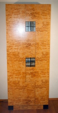 Schrank mit Stufentr, Einzelstck